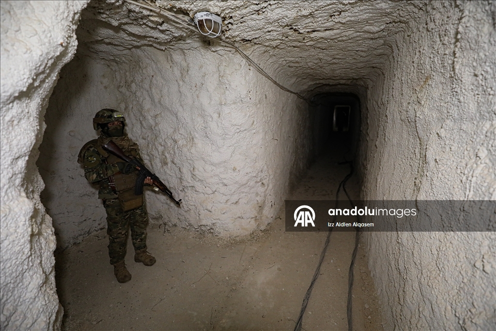 Сирия–Ливан: туннели для контрабанды оружия попали в объектив "Анадолу"