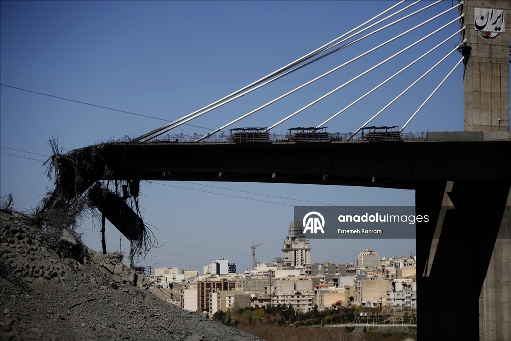 "Анадолу" заснял разрушенный после ударов США мост B1 между Тегераном и Кереджем 7