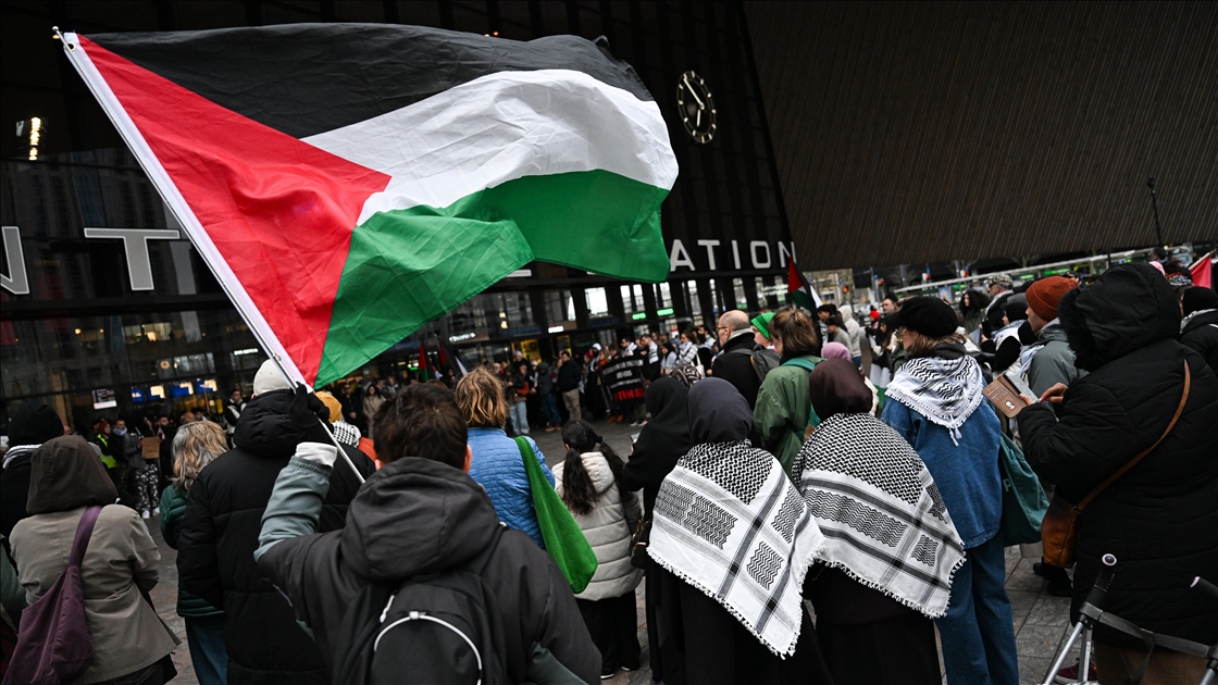 Hollanda'da Filistinli esirlere yönelik idam yasası protesto edildi