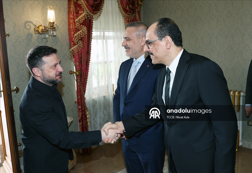 Президент Эрдоган официальной церемонией встретил президента Украины