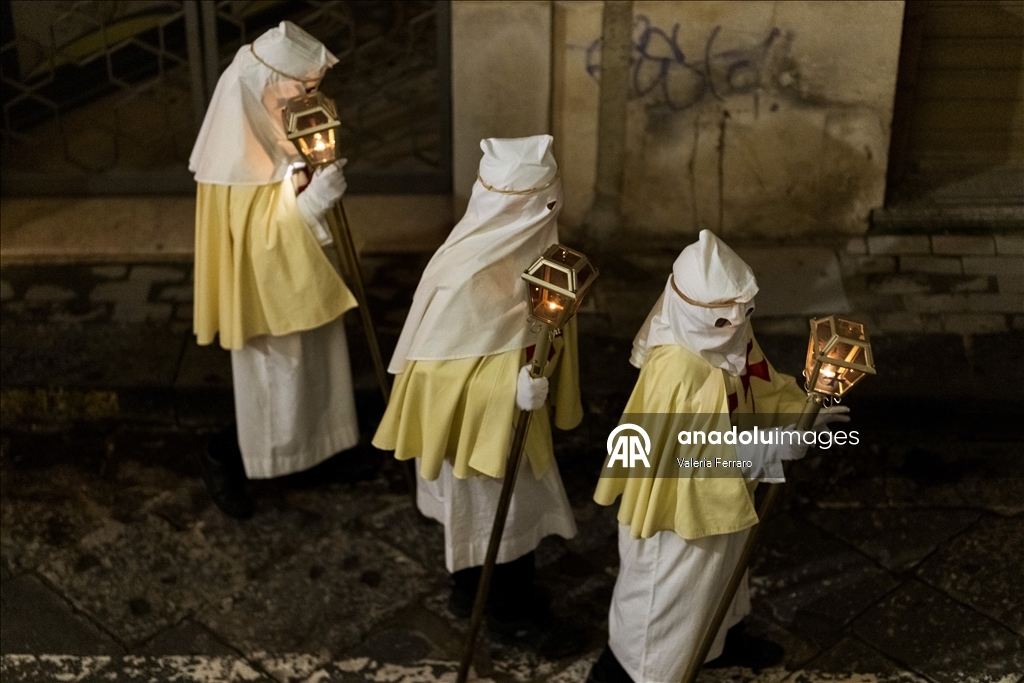 В Италии прошло шествие в Страстную пятницу
