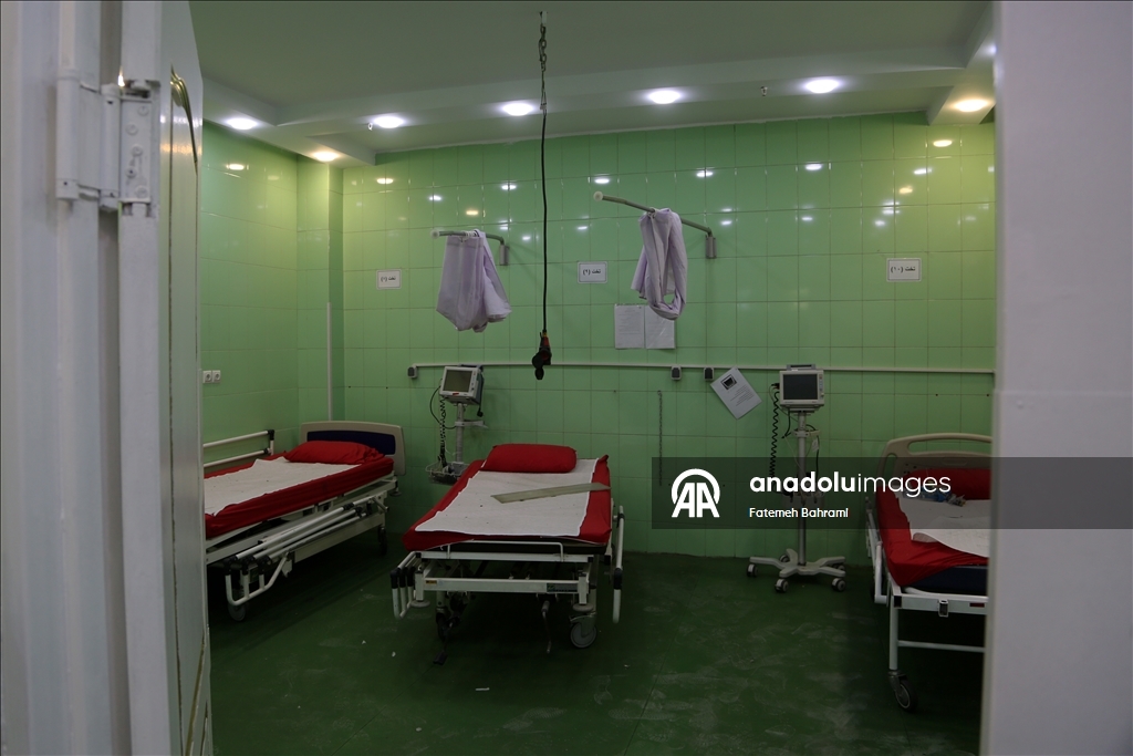 طهران.. الأناضول ترصد مستشفى عقب قصف أمريكي إسرائيلي