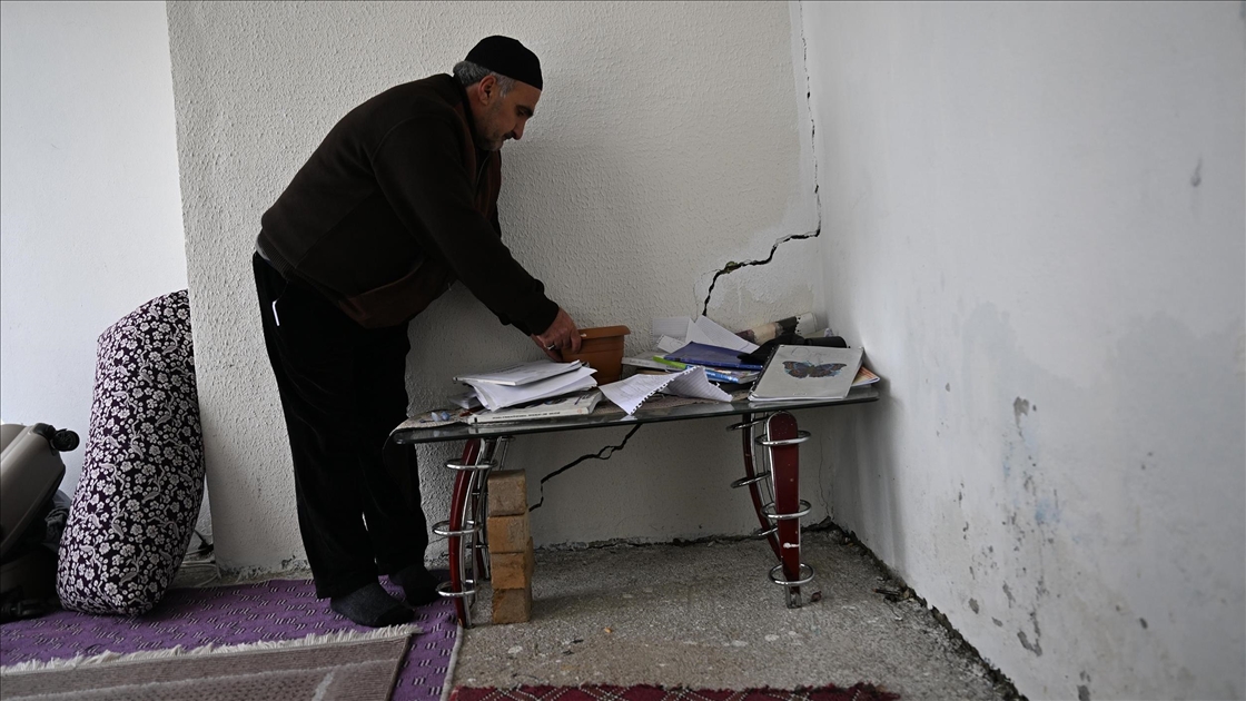 Van'da 5,2 büyüklüğünde deprem