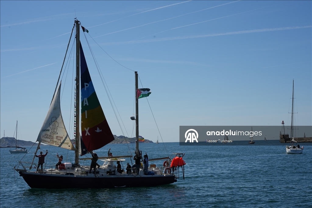 Суда международной флотилии Global Sumud отчалили из Марселя