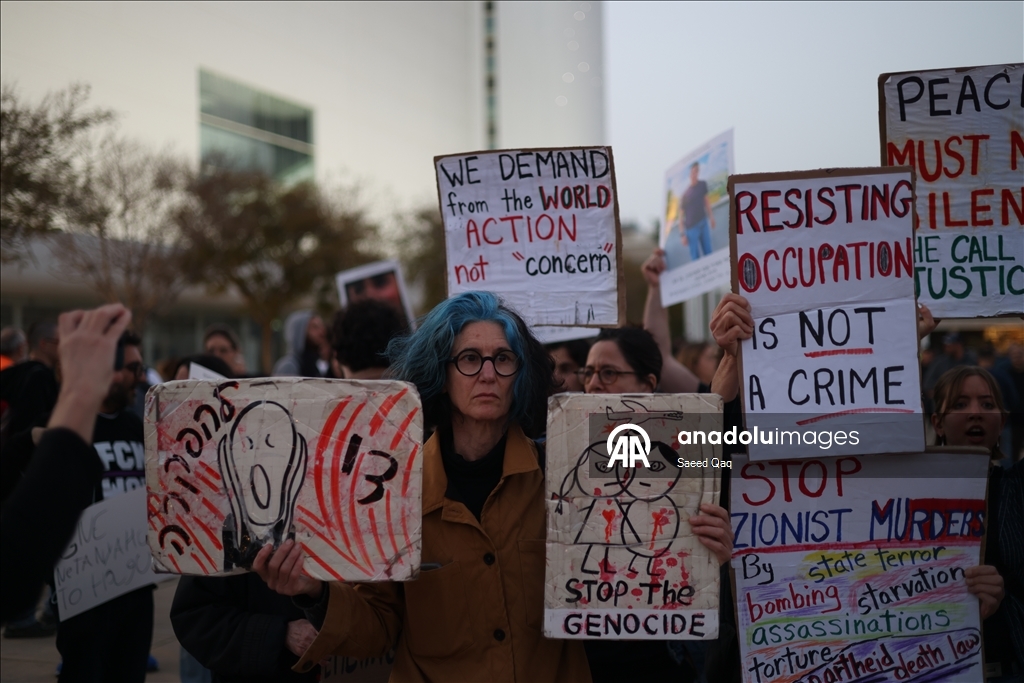 В Тель-Авиве прошла акция протеста против атак США и Израиля