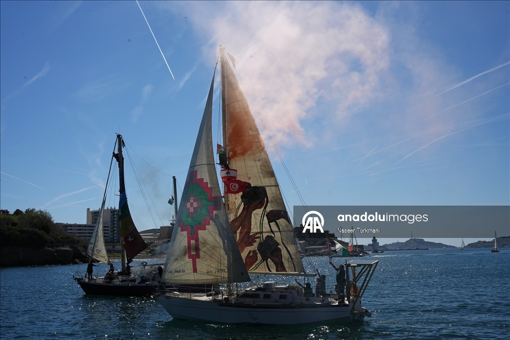 Суда международной флотилии Global Sumud отчалили из Марселя