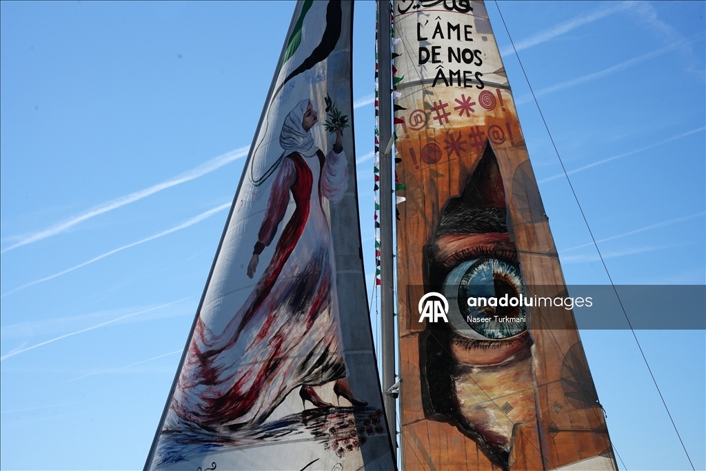 Суда международной флотилии Global Sumud отчалили из Марселя