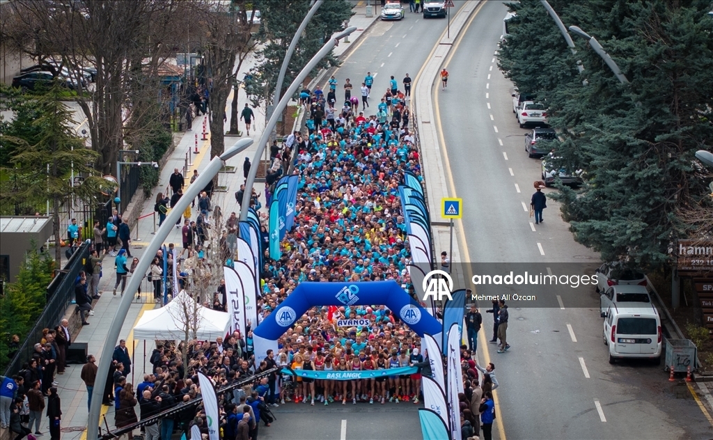 В Анкаре стартовал «Забег 1920» по случаю годовщины основания агентства «Анадолу» 5