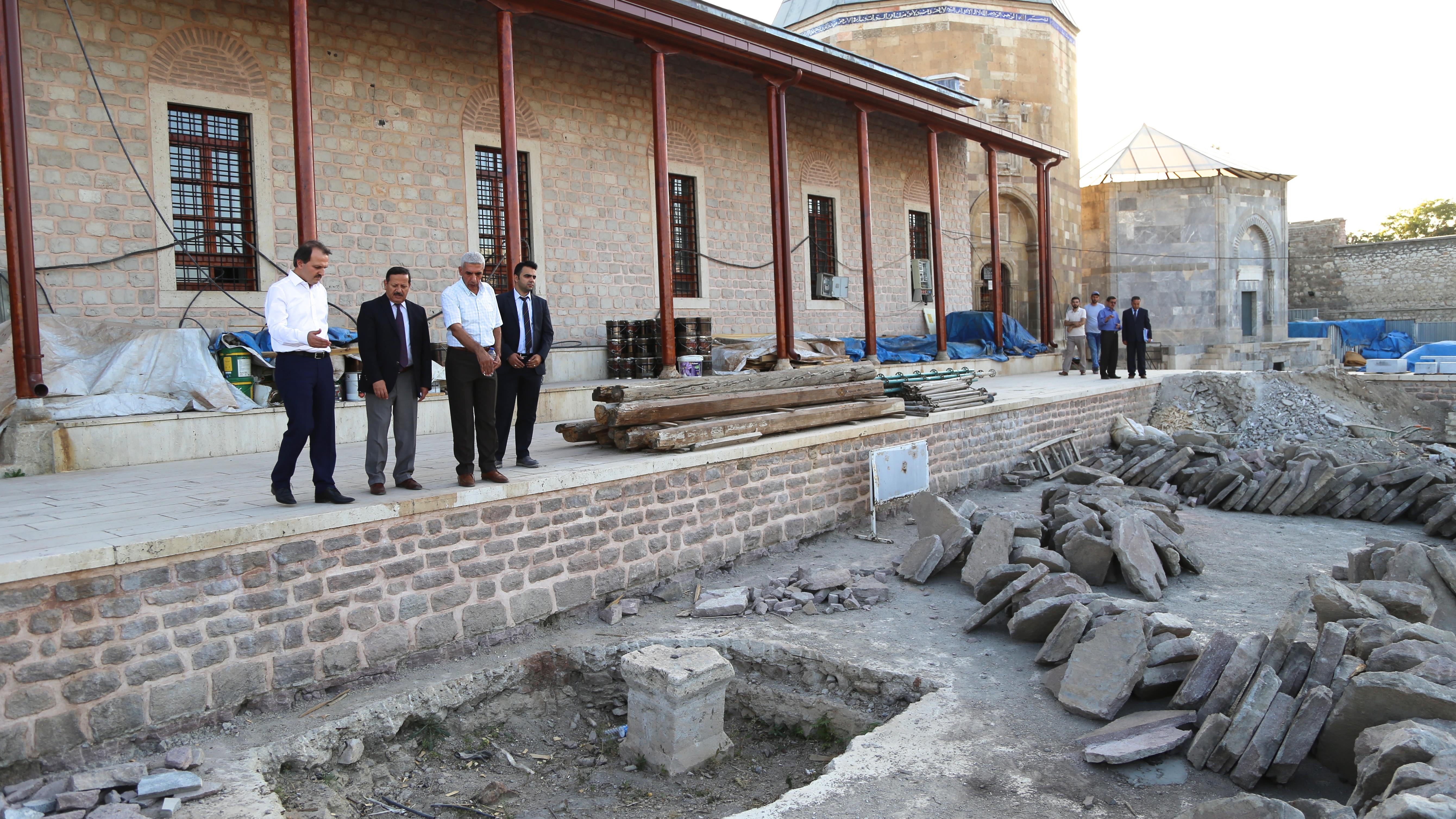 Harranlı kadınlar tarihi gün yüzüne çıkartıyor Harranlı kadınlar tarihi gün yüzüne çıkartıyor
