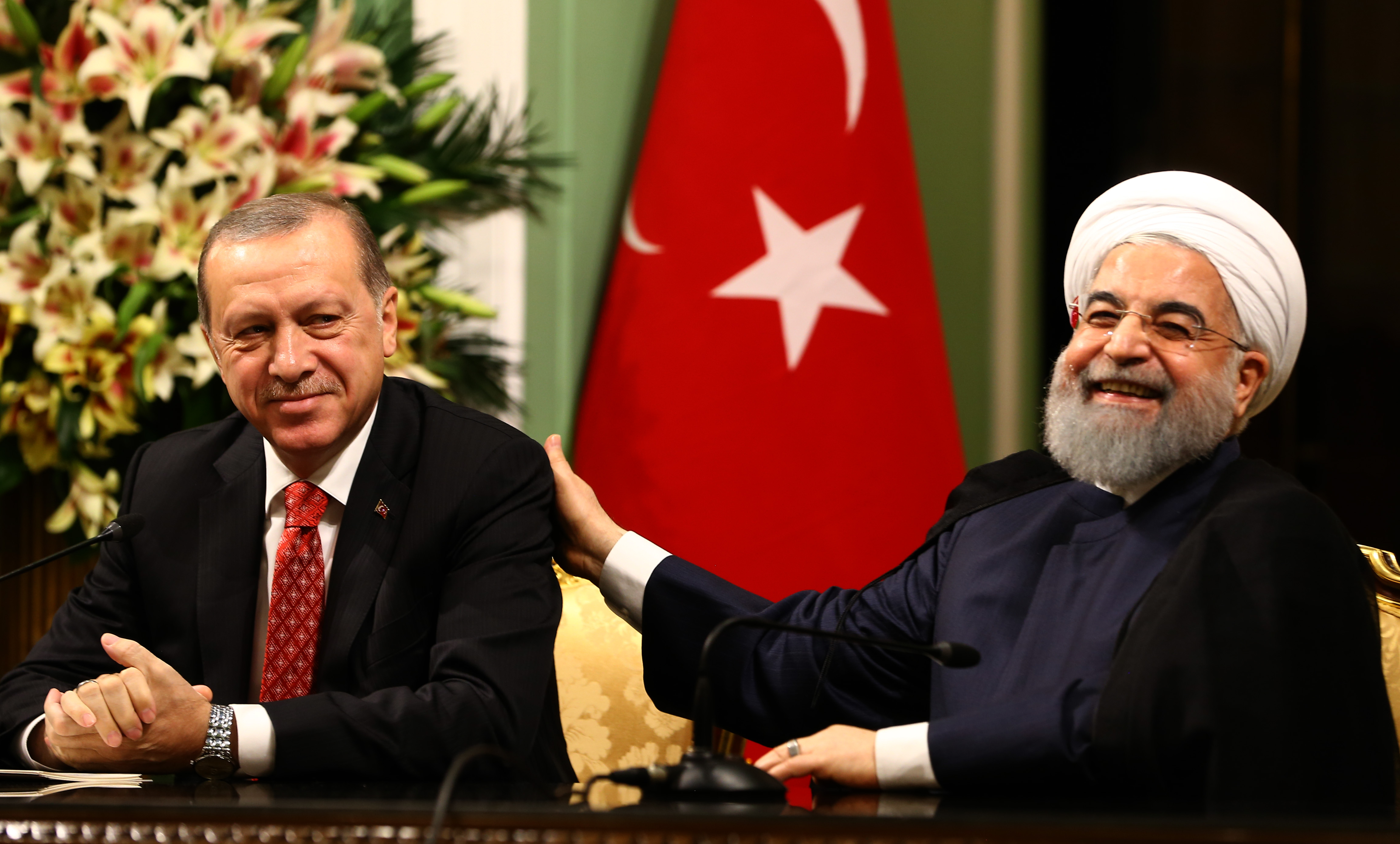 Турция выступает против. Хасан Роухани и Эрдоган. Иран против Турции. Эрдоган в Иране. Восток Лидер.