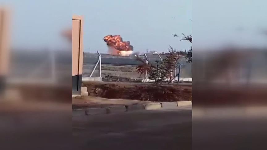 тихоокеанский рубеж разлом. джулс рейс тихоокеанский рубеж. подрыв боекомплекта т72. российские танки т72 в сирии. т-1000 терминатор гиф.