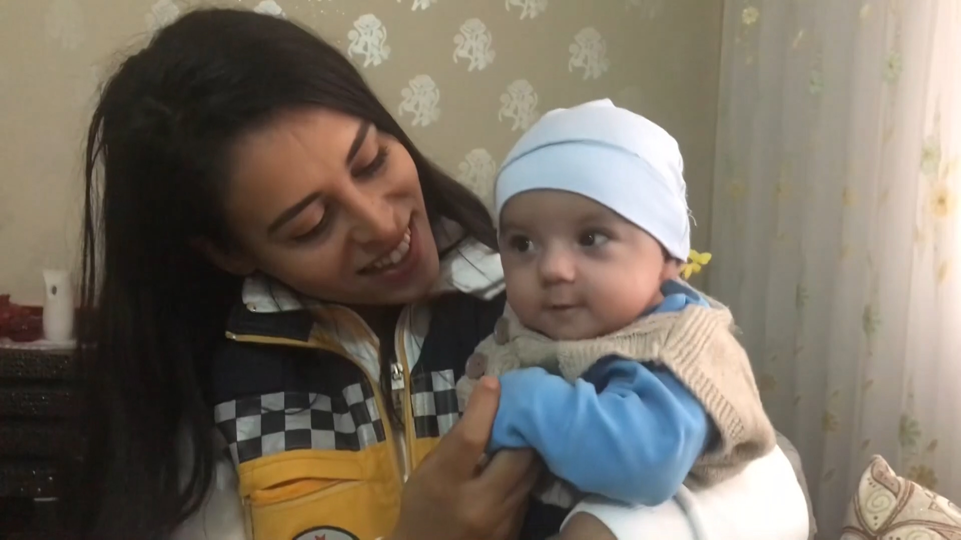 5 aylık bebek annesinin hayatını kurtardı 5 aylık bebek annesinin hayatını kurtardı