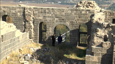 Diyarbakır Surları'ndaki 71. burcun Mervani hükümdarının sarayı olduğu  belirlendi - Anadolu Ajansı