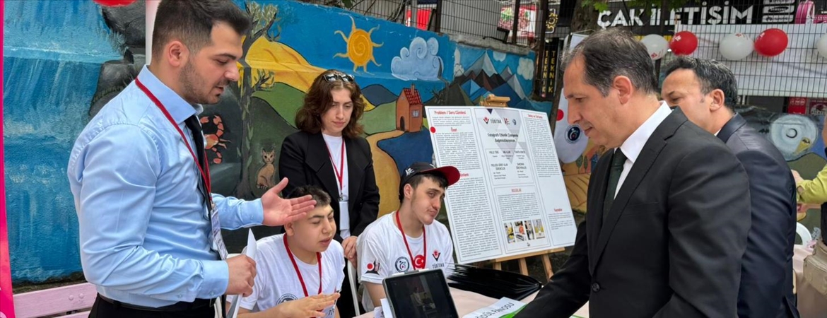 İstanbul’da özel gereksinimli öğrencilerin bilim fuarı projesi