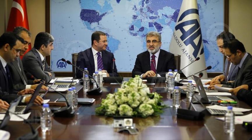Anadolu Agency's energy desk hosts Turkish Energy Min.