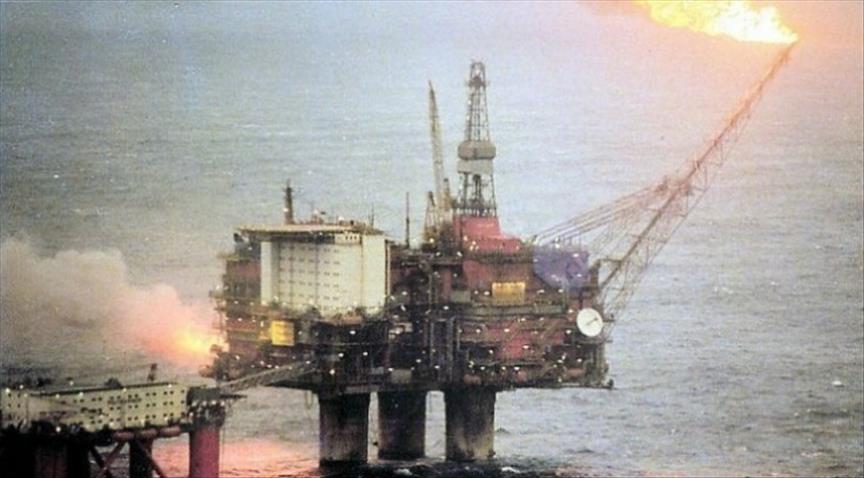 ExxonMobil starts oil production before schedule in Angola