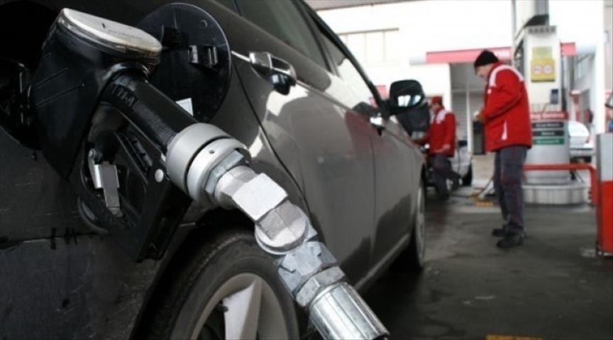 Turkish gasoline prices rise by 0.15 liras per liter