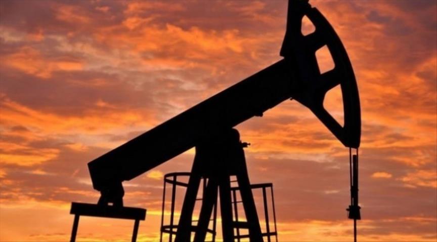 Global oil supply falls in May