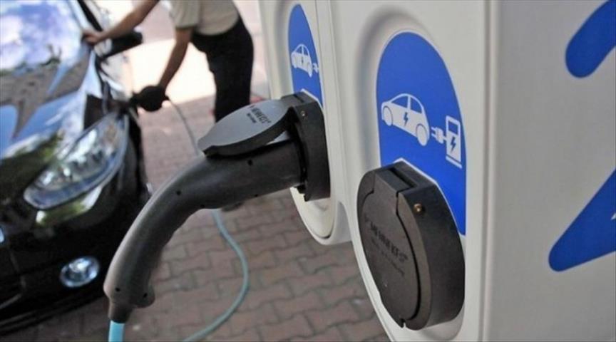 US Thanksgiving gasoline price second-lowest since 2008