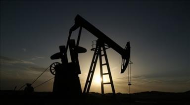 US weekly crude inventories, imports decline