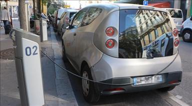 More electric cars on road worldwide by 2035