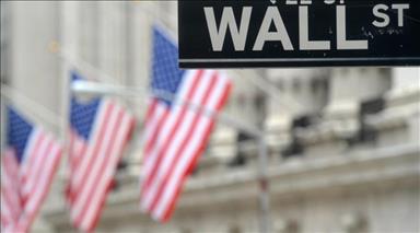 Wall Street closes lower as oil declines