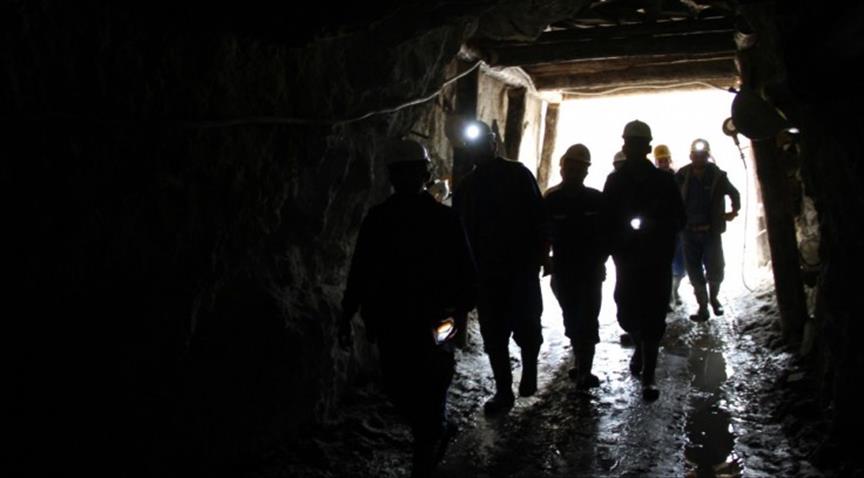 17 trapped in coal mine in China