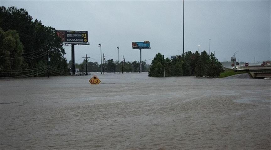 US: Dam overflows as Houston copes with rain