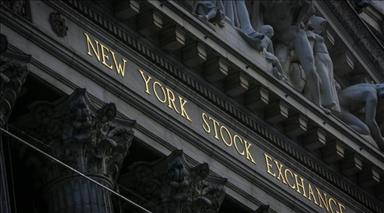 Wall Street closes mixed as Hurricane Irma looms