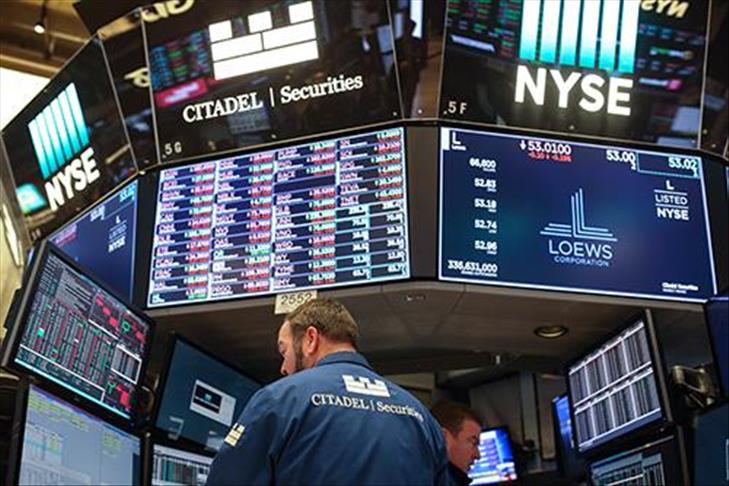 US stock market closes with massive losses