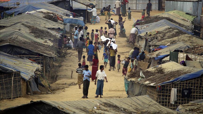 Turkish charity installs solar panels at Rohingya camps
