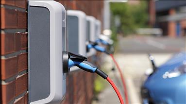 Vattenfall launches EV charging network in Britain 