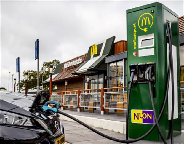 McDonald's, Nuon to install EV charging stations in NL 