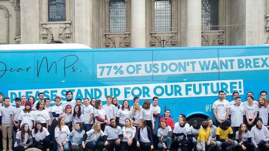 Brexit: British youth lobby MPs for second referendum