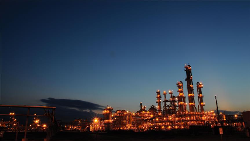 Shell starts production at new petrochem unit in US
