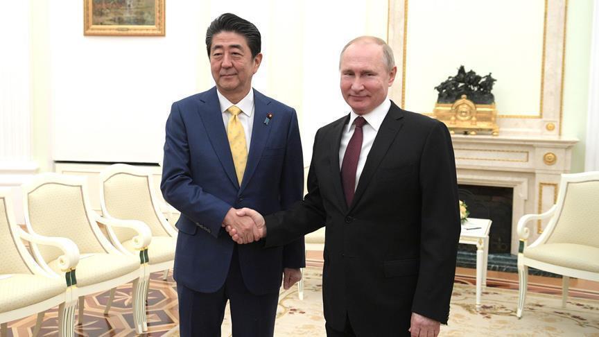 Russian president, Japanese PM meet in Moscow