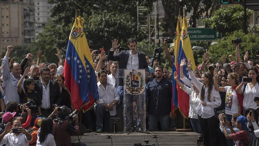 France recognizes self-proclaimed Venezuelan president