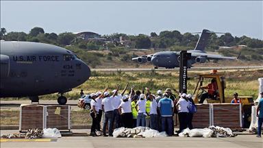 U.S. military planes carrying aid arrive in Colombia
