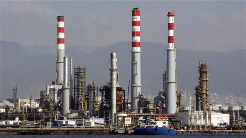 Oil prices gain with rise in China refinery output