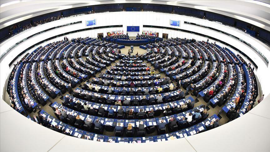 Far-rights and Greens strengthen in European elections
