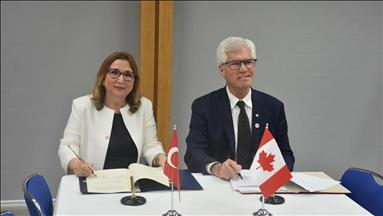 Turkey, Canada sign MoU on economic, trade cooperation
