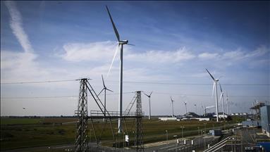 UK's Petrofac secures second Dutch wind farm contract