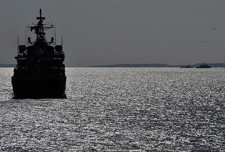 Iran sends warship to Gulf of Aden amid tension