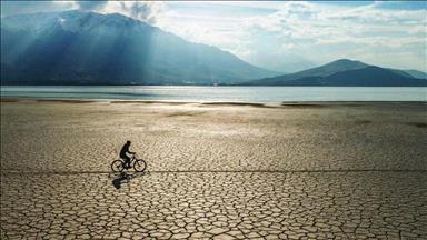 UN chief urges leaders to avoid 'new coal' after 2020