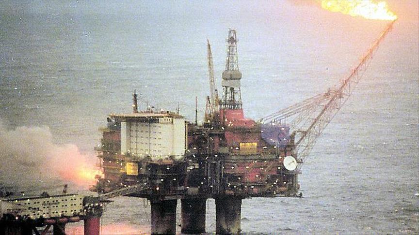 Rosneft income up, revenue slightly down in 3rd qtr.