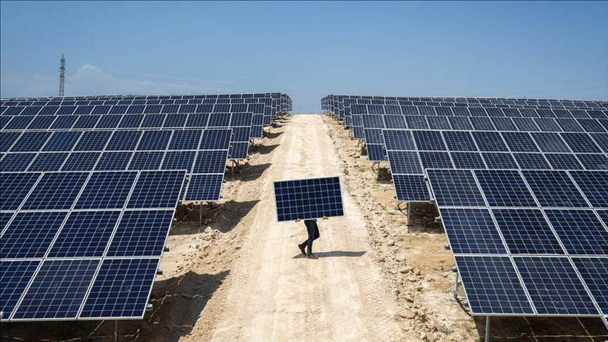 Economic downturn affects solar installations in India