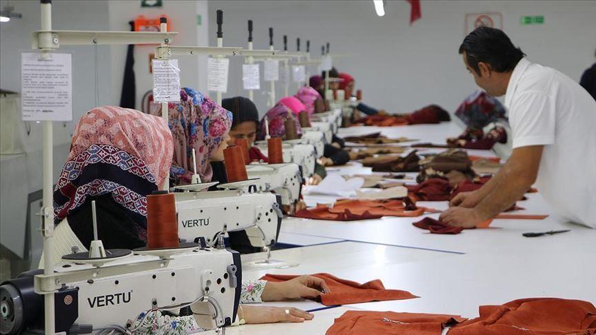Turkish manufacturers scramble to meet orders amid virus fears