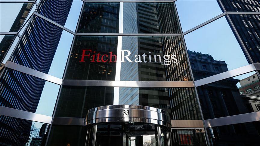Fitch downgrades UK’s rating with outlook negative