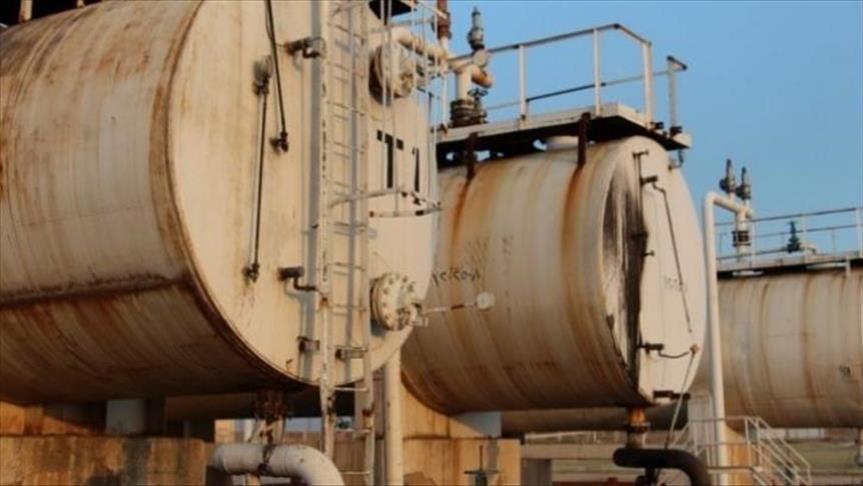US crude oil inventories show strong increase