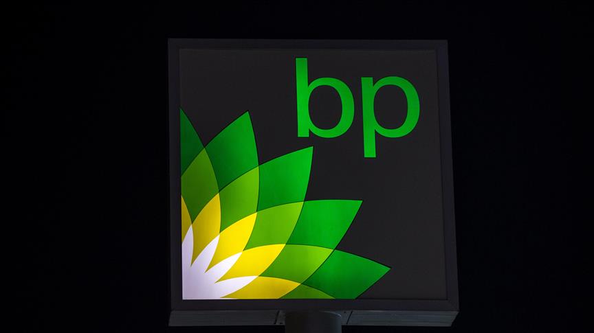 BP slumps into $4.4 bln. loss as oil prices crash